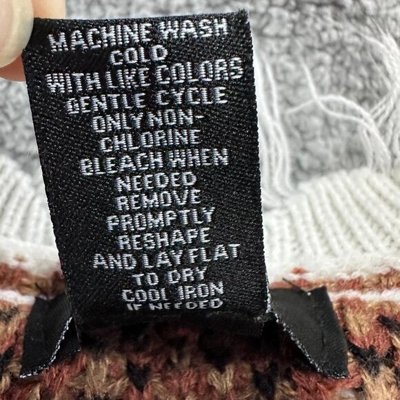 Just Polly NY Small Teddy Bear Knit Sweater Boxy Cut V-Neck Raw Hem Adorable - Picture 10 of 12